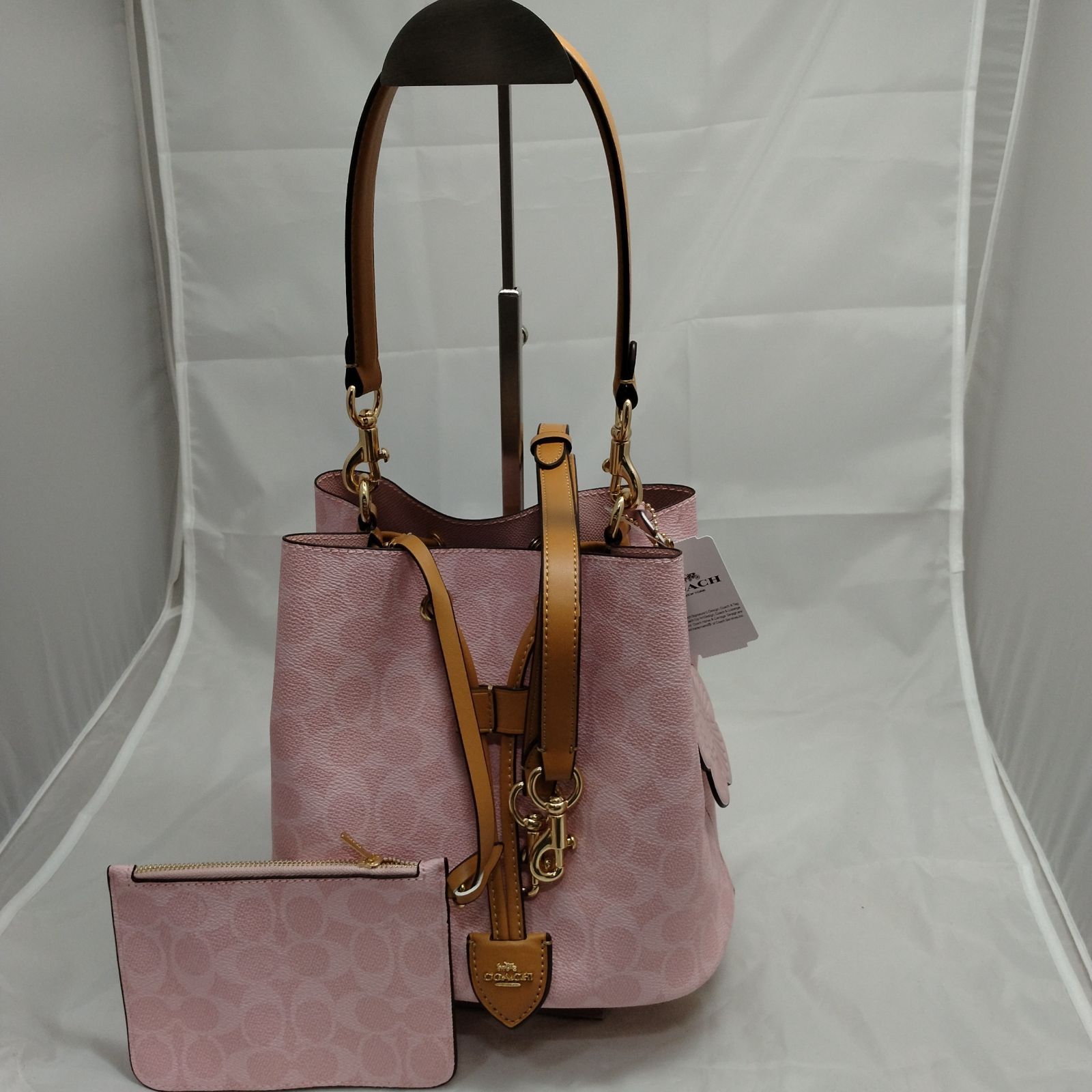 【新品未使用】COACH ローアン バケットバッグ シグネチャー チャーム