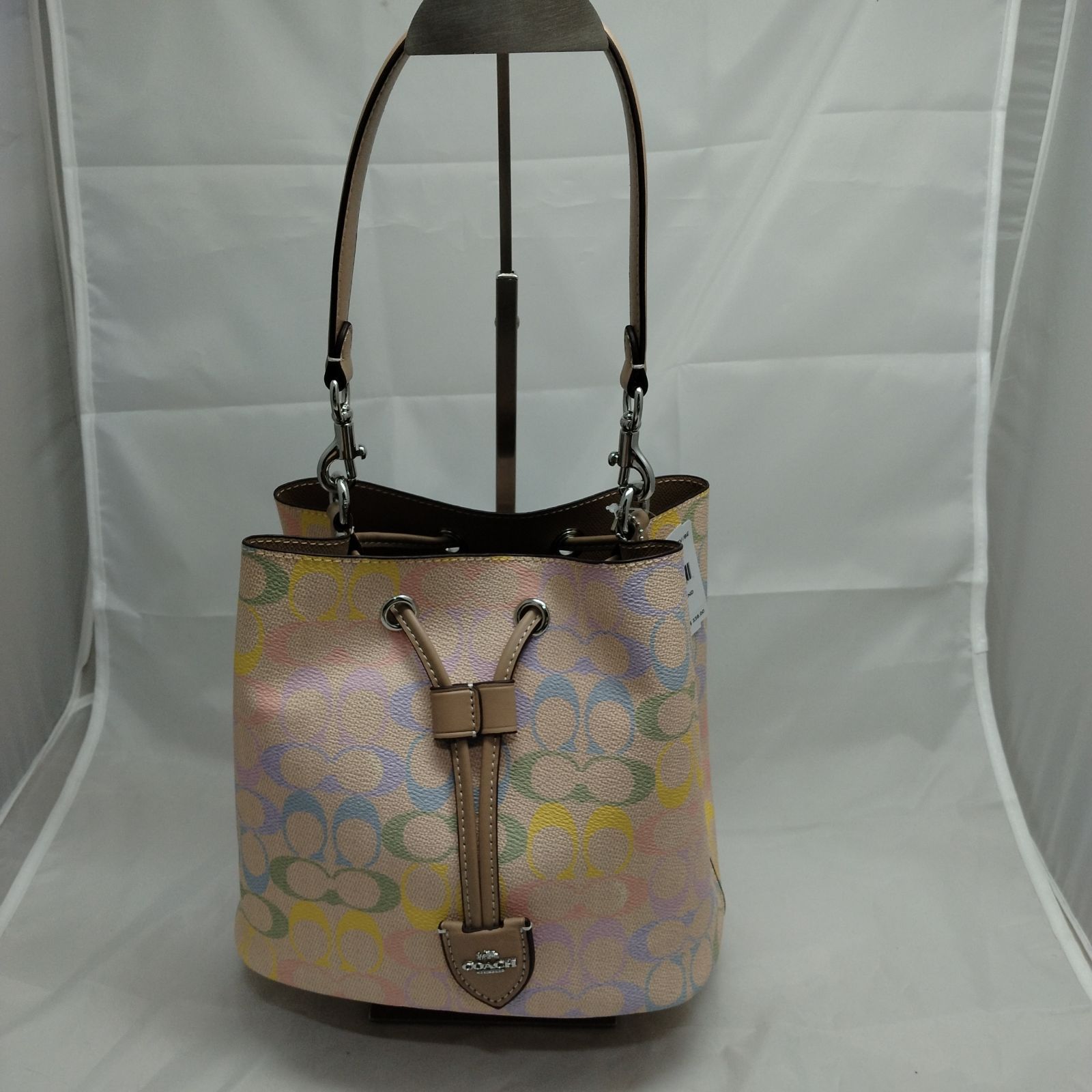 【新品未使用】COACH レインボー ショルダーバック