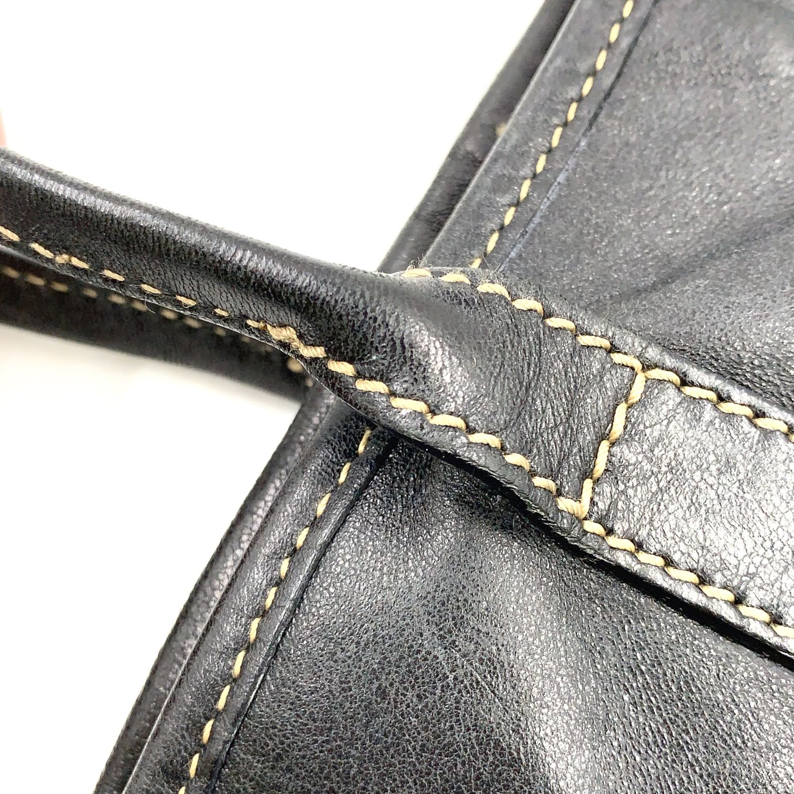 Gucci ブラック ハンドバッグ財布付き GUCCI ニューブリット レザー ブラック トートバッグ シルバー 169945