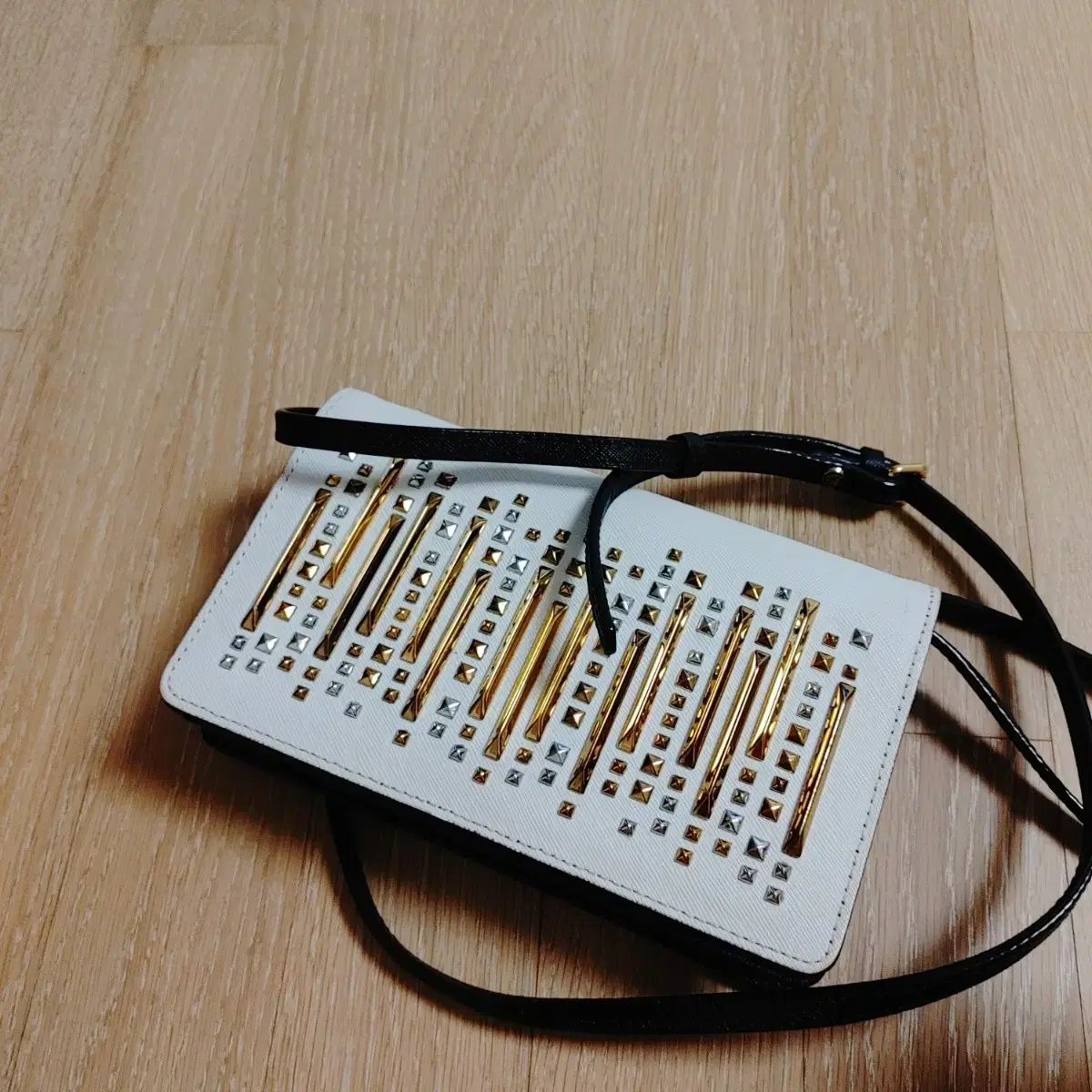 MCM クロスバック