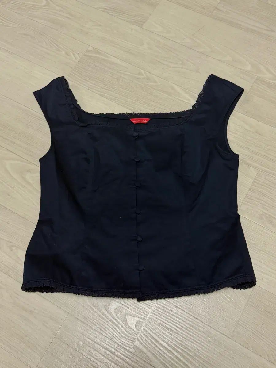 オーバデュフレア ブラウス