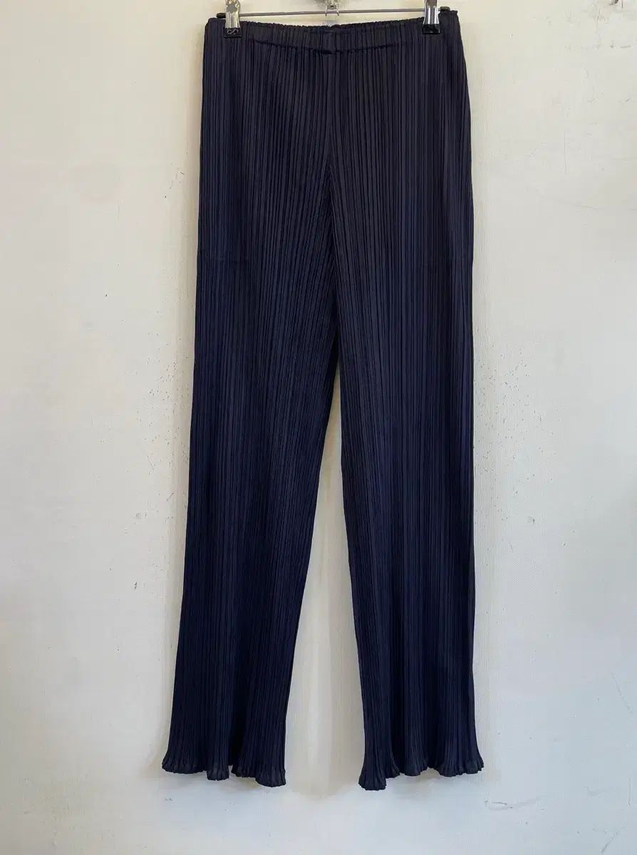 正規品 ISSEY MIYAKE PLEATS PLEASE パンツ ズボン サイズ 4 :)