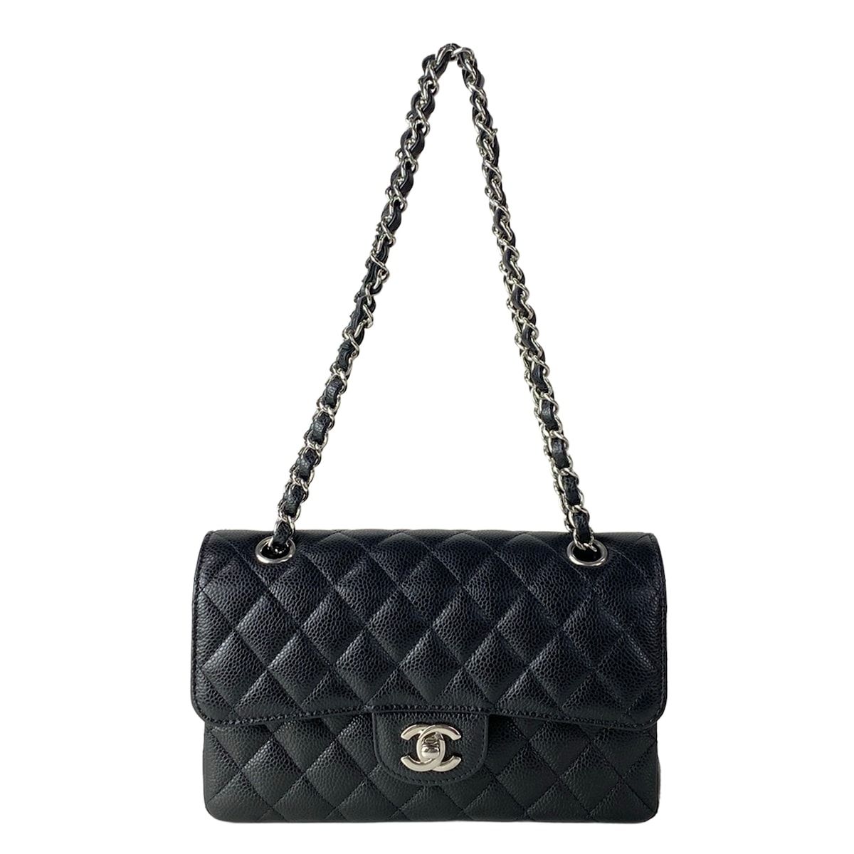 CHANEL(シャネル) ショルダーバッグ美品 ダブルフラップマトラッセ A01113 黒 シルバー金具/チェーンショルダー/メタルシリアルプレート