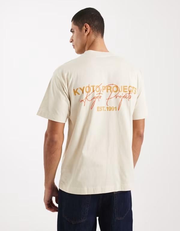 コットンオン メンズ トップス Tシャツ グラフィック Cotton box fitshirt with graphic in ecru エクリュ