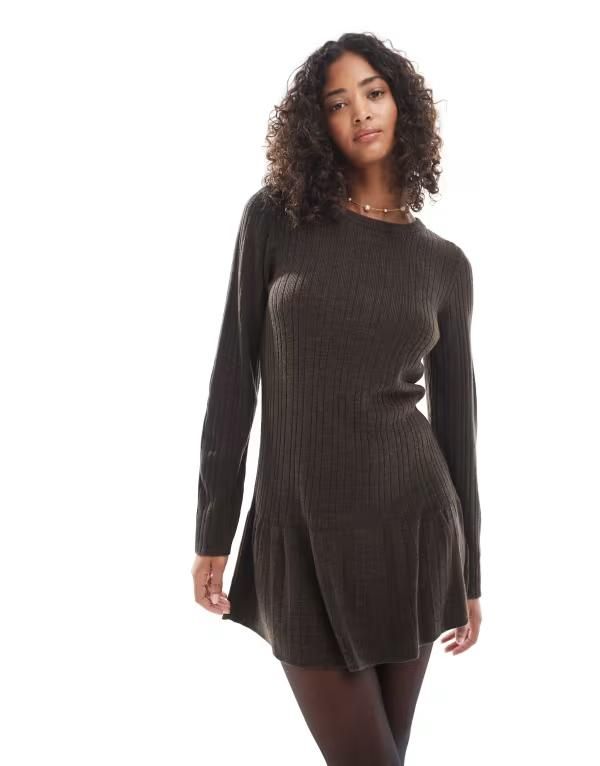 オンリー レディース トップス ワンピース ミニワンピース ミニ ニット ONLY dropped hem knit mini dress in chocolate BROWN ブラウン
