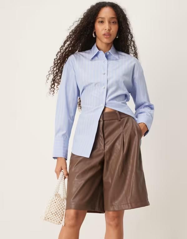 エイソス レディース ボトムス ハーフパンツ・ショーツ ショートパンツ レザー ASOS DESIGN leather look longline pleat front safari shorts