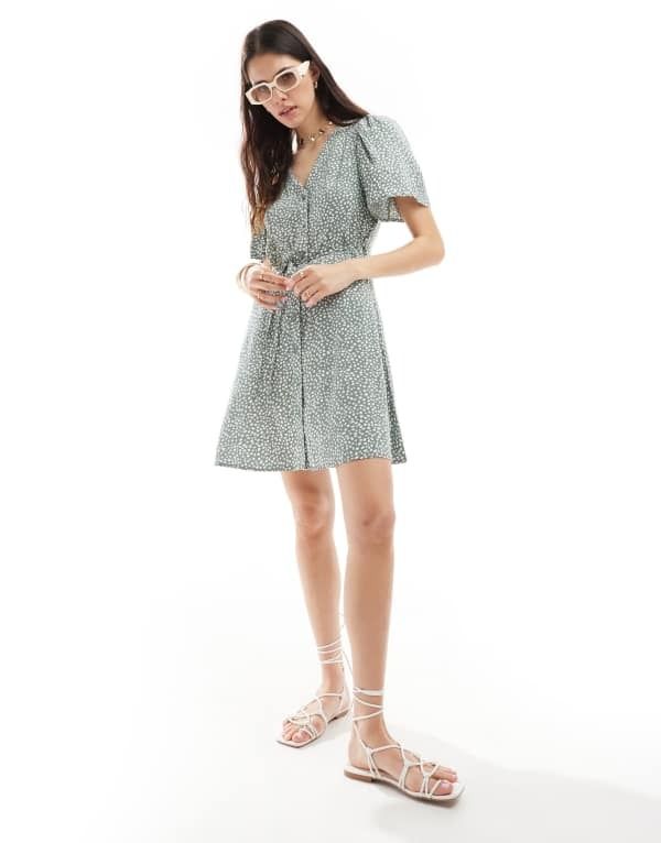 ヴェロモーダ レディース トップス ワンピース ミニ Vero Moda button through mini skater dress in sage green spot GREEN グリーン