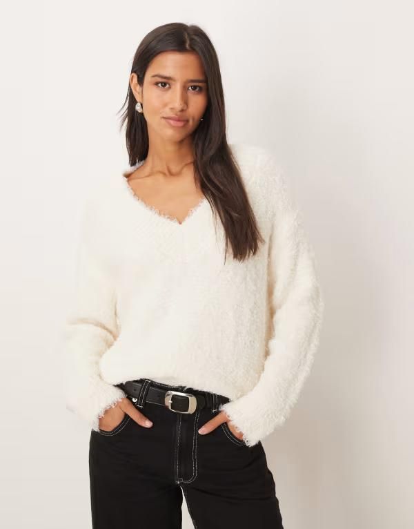 マンゴ レディース アウター ニット・セーター Vネック Mango v neck fluffy sweater WHITE ホワイト
