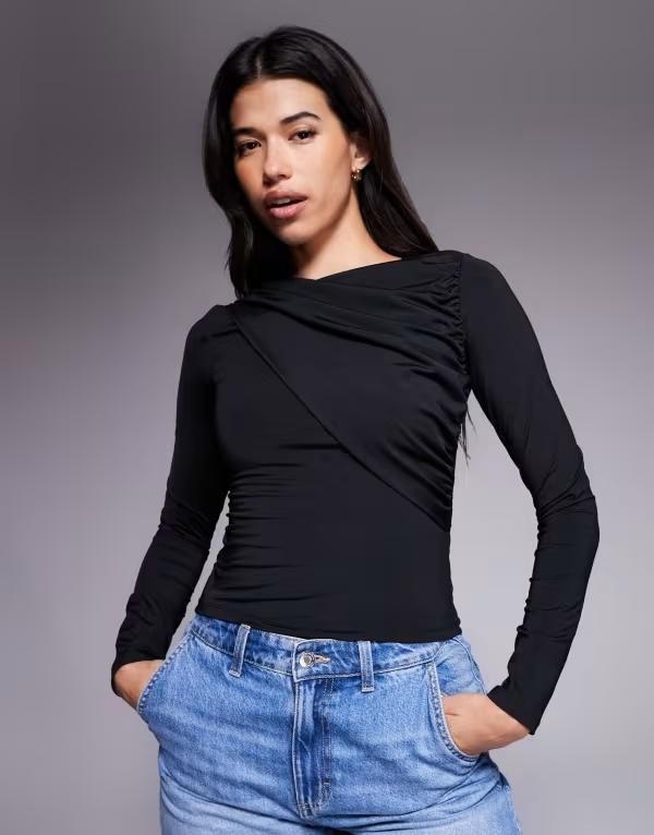 エイソス レディース トップス Tシャツ ドレープ ASOS DESIGN slinky drape detailong sleeve top Black ブラック