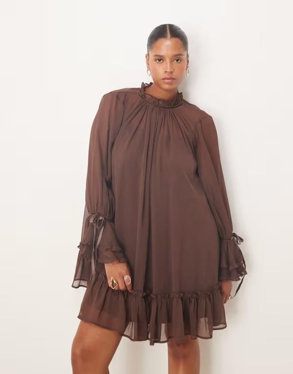 エイソス レディース トップス ワンピース ティアード フリル ミニ ベルベット ASOS Curve ASOS DESIGN Curve smock mini dress with tiered r