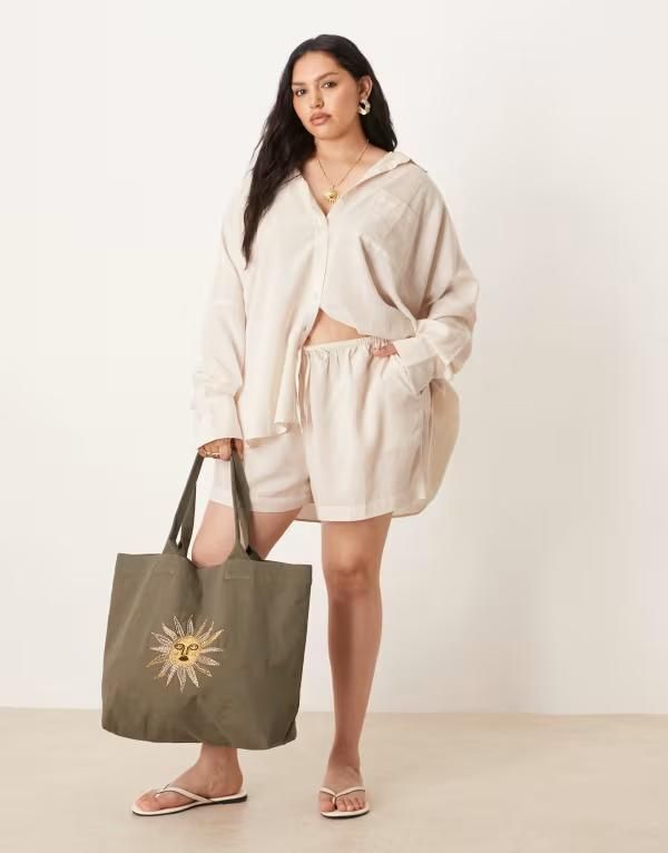 エイソス レディース ボトムス ハーフパンツ・ショーツ ショートパンツ リネン ASOS Curve ASOS DESIGN Curve Belle linen blend beach shorts