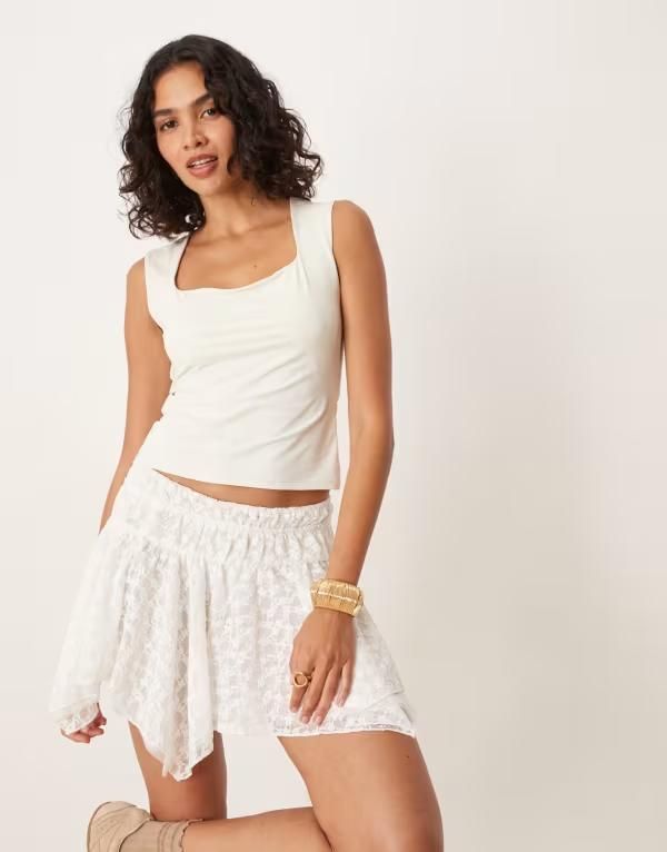 エイソス レディース ボトムス スカート アシンメトリー ミニ レース ASOS DESIGN lace asymmetric layered mini skirt White ホワイト
