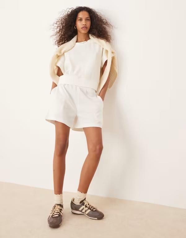 エイソス レディース ボトムス ハーフパンツ・ショーツ ASOS DESIGN longline waffle short in cream CREAM クリーム