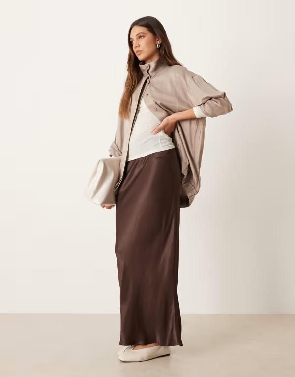 エイソス レディース ボトムス スカート サテン マキシ ASOS DESIGN satin bias maxi skirt in chocolate Chocolate チョコレート
