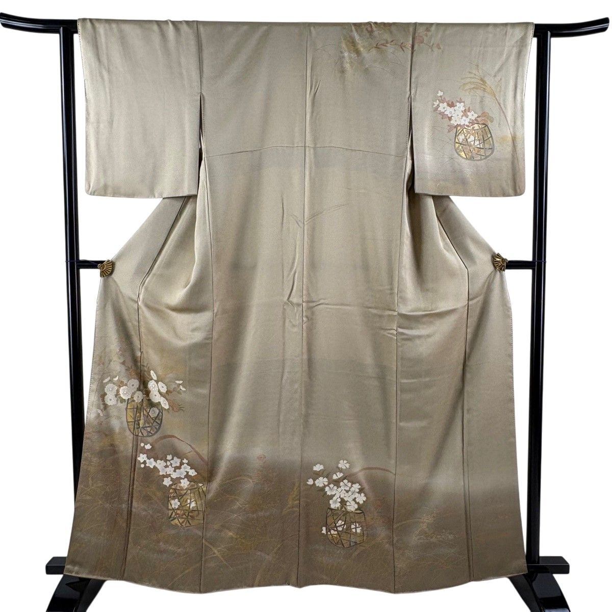 【美品】 訪問着 身丈163.5cm 裄丈62.5cm S 袷 花籠 草花 金彩 ぼかし 薄茶色 正絹 秀品 【中古】