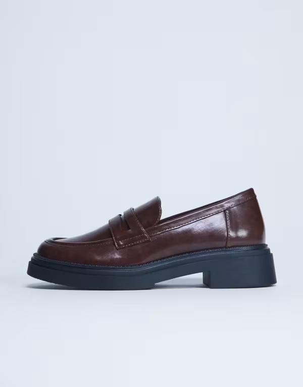 トップショップ レディース シューズ スリッポン・ローファー Topshop Cade chunky sole loafers in chocolate チョコレート