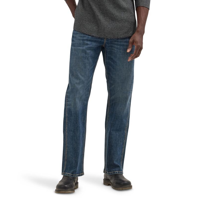 ラングラー メンズ ボトムス デニムパンツ リラックスフィット ブーツカット ブーツ ジーンズ Mens Wrangler Peak Comfort Relaxed Fit Bootcut Jeans