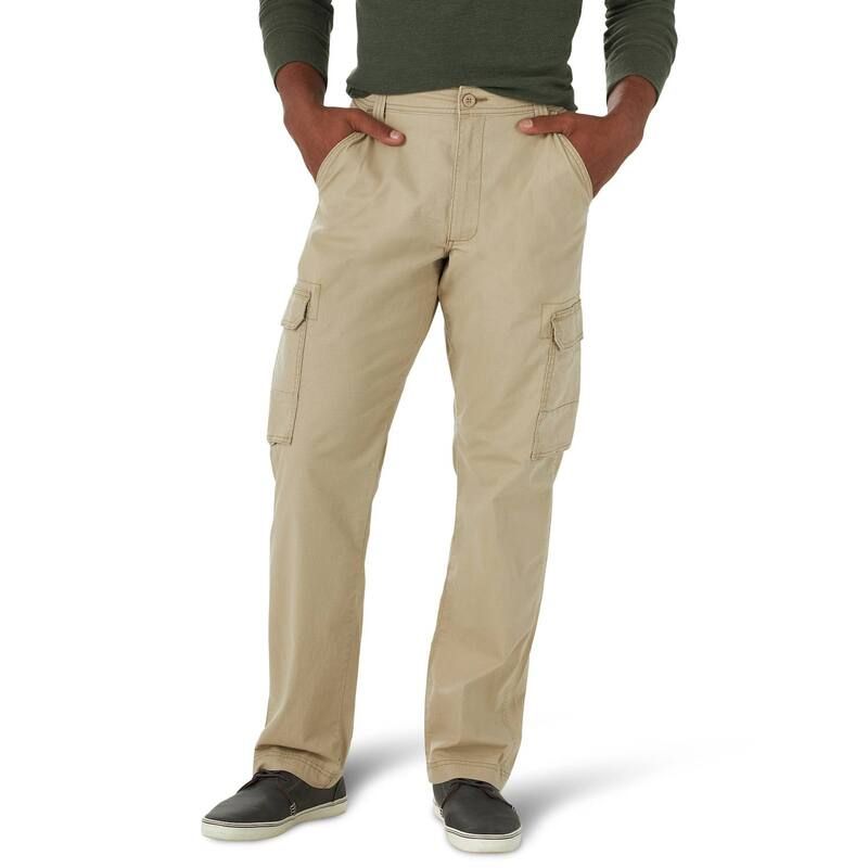 ラングラー メンズ ボトムス カジュアルパンツ カーゴパンツ Men s Wrangler Free To Stretch RelaxedFit Ripstop Cargo Pants Khaki カ