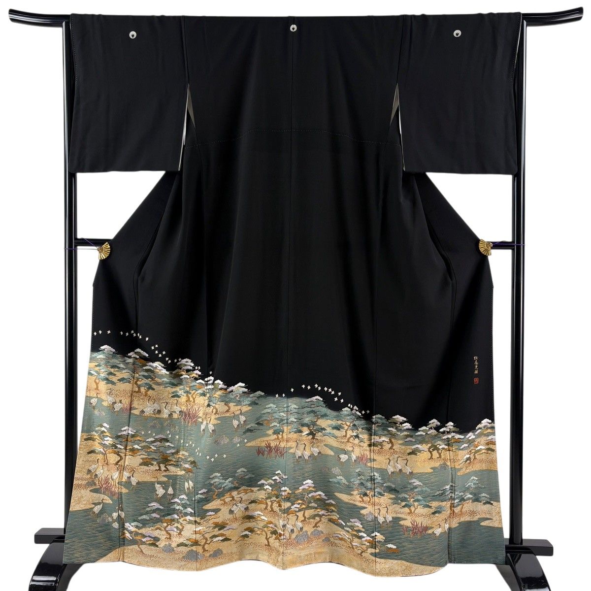 【美品】 黒留袖 身丈163cm 裄丈66cm M 袷 松尾光琳 ふき綿仕立 落款 鶴 松 金糸 刺繍 黒 正絹 名品 【中古】