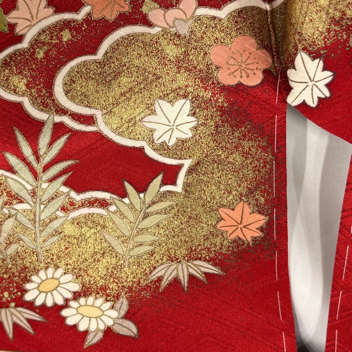 即納可能】振袖 身丈154cm 裄丈64cm M 袷 貝桶 桜 金糸 金彩 赤 正絹