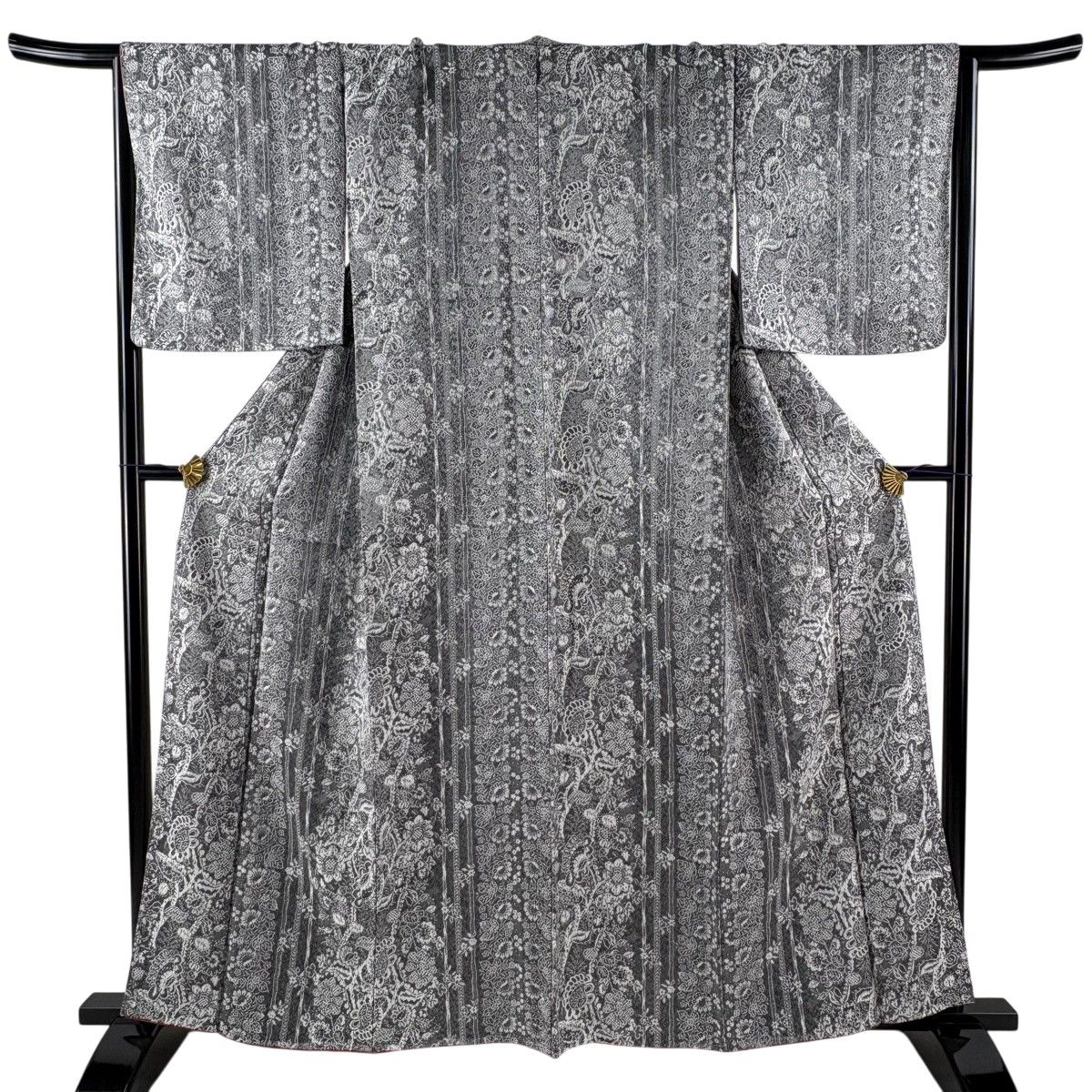 【美品】 小紋 身丈160cm 裄丈66cm M 袷 草花 縦縞 紋意匠 灰色 正絹 名品 【中古】