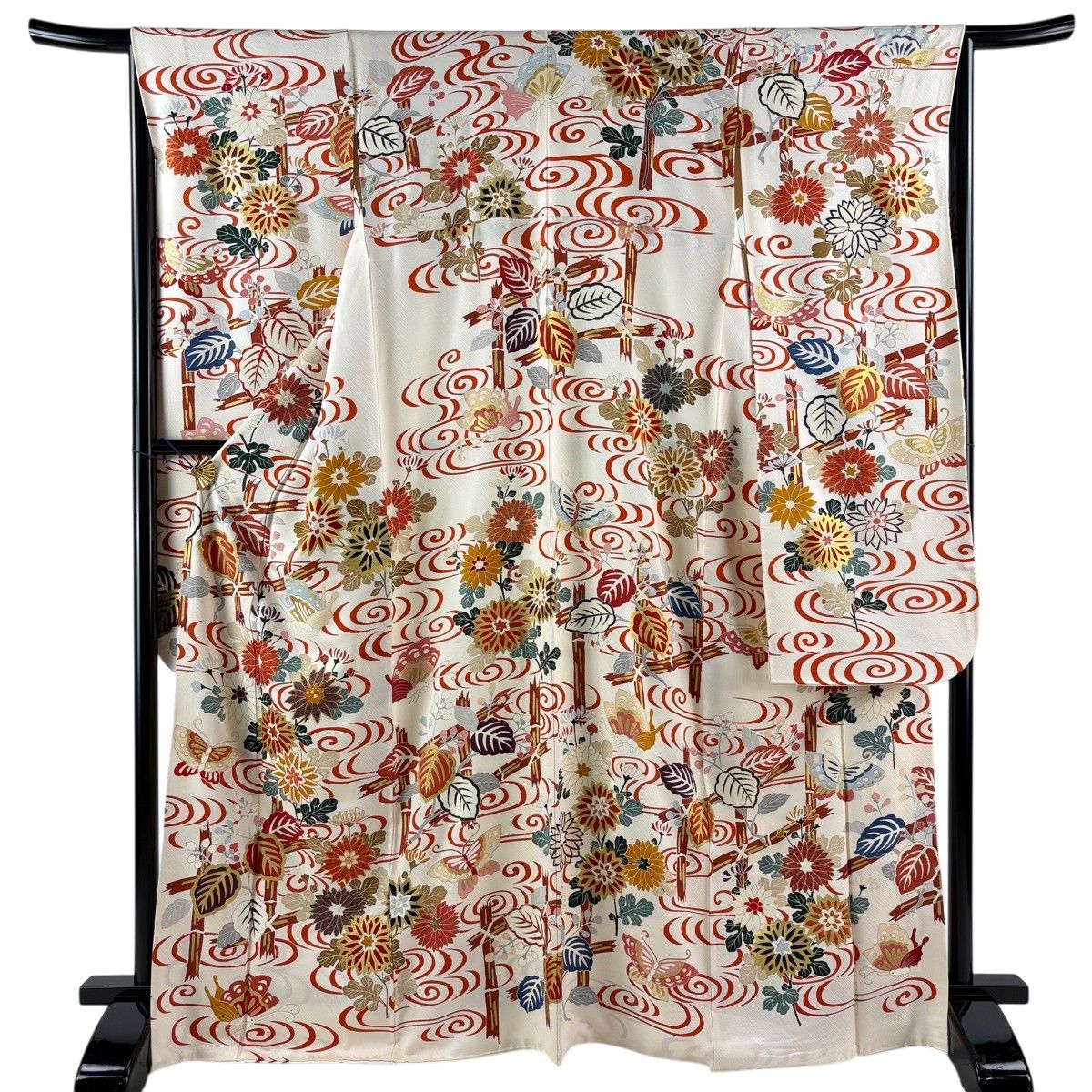 振袖 身丈169cm 裄丈67cm M 袷 蝶 菊 金糸 金彩 クリーム 正絹 名品 【中古】