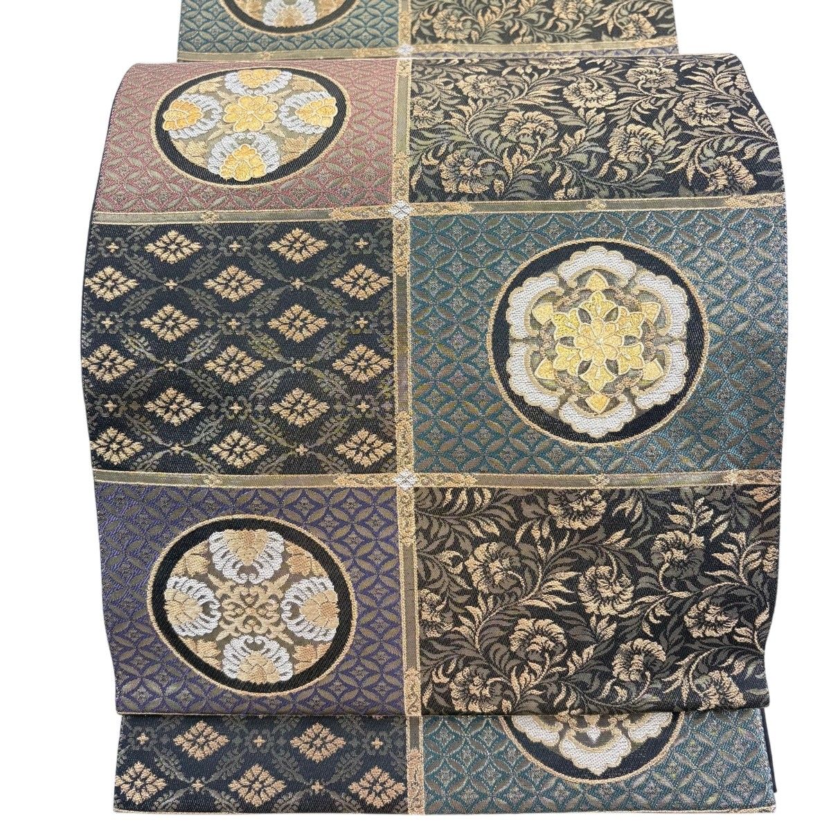 【美品】 袋帯 名品 じゅらく 落款 黄金繭 格天井 華文 箔 金糸 焦茶色 お太鼓柄 正絹 【中古】
