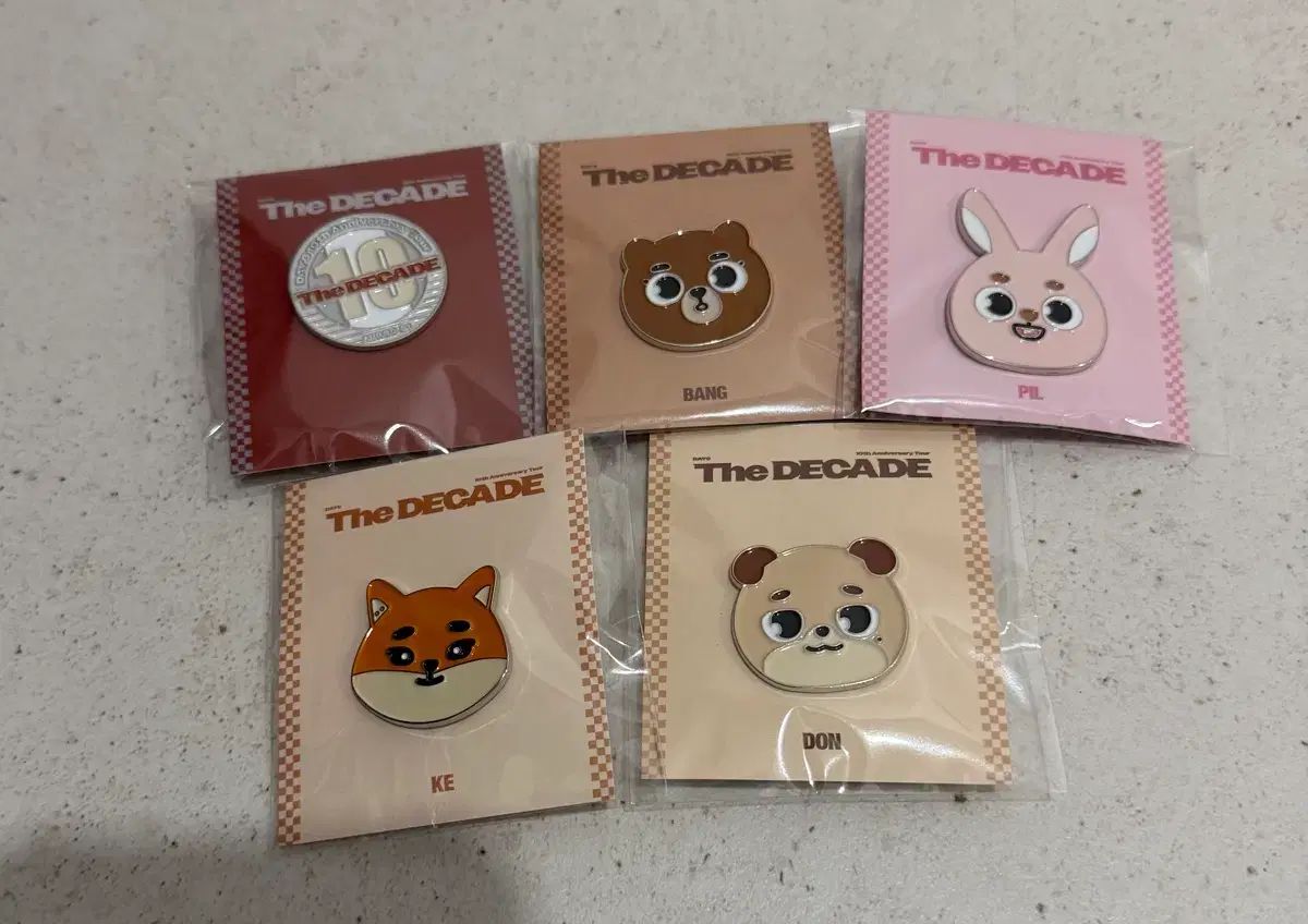 DAY6(デイシックス)BADGE-THE DECADE