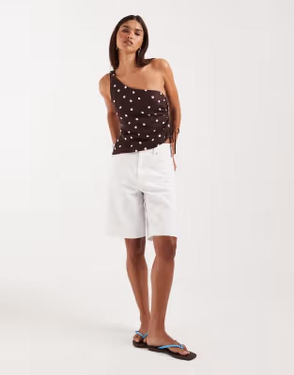 コットンオン レディース トップス シャツ アシンメトリー ドット リネン Cotton linen asymmetric shoulders top in dark oak polka dots D