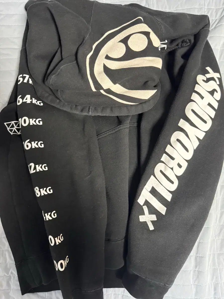 ロールフーディー Tシャツ
