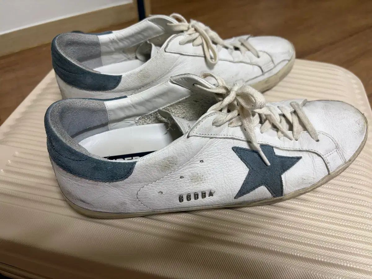 GOLDEN GOOSE ゴールデングース Superstar 44サイド