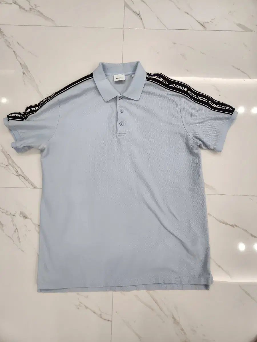 バーバリー カラーTシャツ スカイブルー 105程度