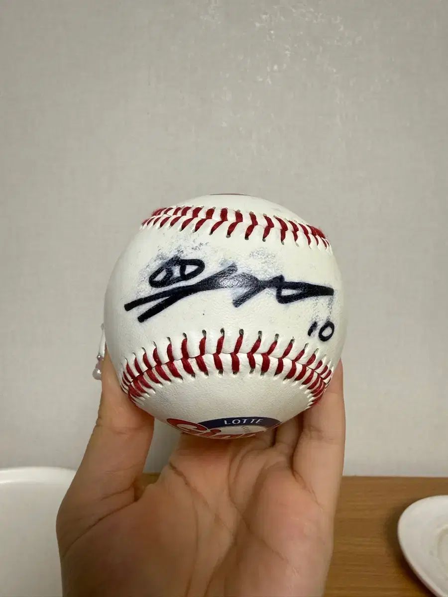 李大浩　イデホ　直筆サイン　ボール ロッテ ジァイアンツ 李大浩（イ・デホ） サイン入り サインボール