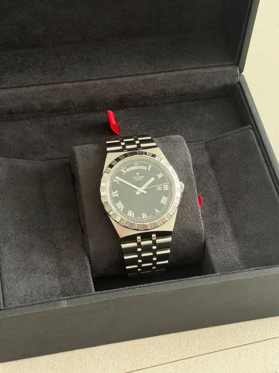 チューダー ロイヤル デイデイト 41mm ブラック