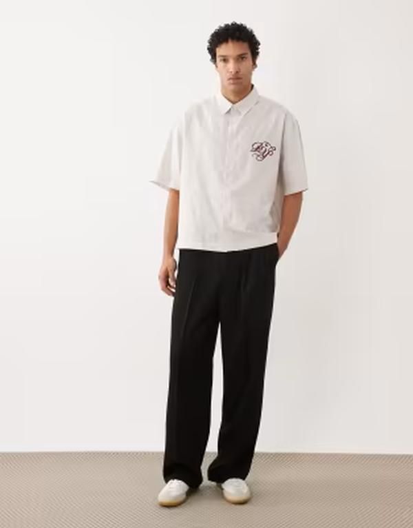 エイソス メンズ トップス シャツ ASOS DESIGN boxy oversized striped shirt with chest embroidery Offwhite オフホワイト