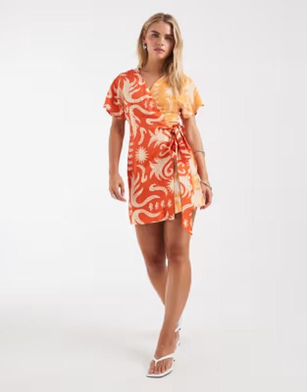 ネバーフリードレスド レディース トップス ワンピース プチ プリント ミニ コントラスト Never Fully Dressed Petite Sarah wrap mini dress in or