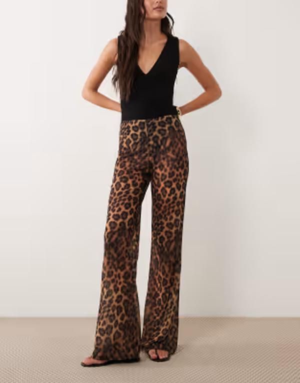 エイソス レディース ボトムス カジュアルパンツ プリント メッシュ シアー ASOS DESIGN flared sheer mesh pants in leopard print LEOPARD