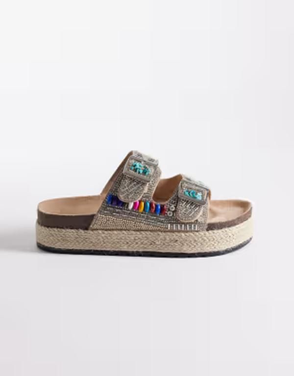 アザレア ワン レディース シューズ サンダル Azalea Wang Kaylum beaded flat sandals BEIGE ベージュ
