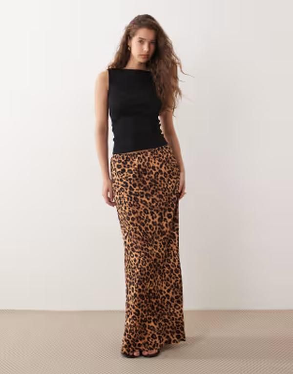ミスセルフフリッジ レディース ボトムスカート プリント マキシ Misselfridge biaspun maxi skirt in leopard print LEOPARD PRINT アニマル
