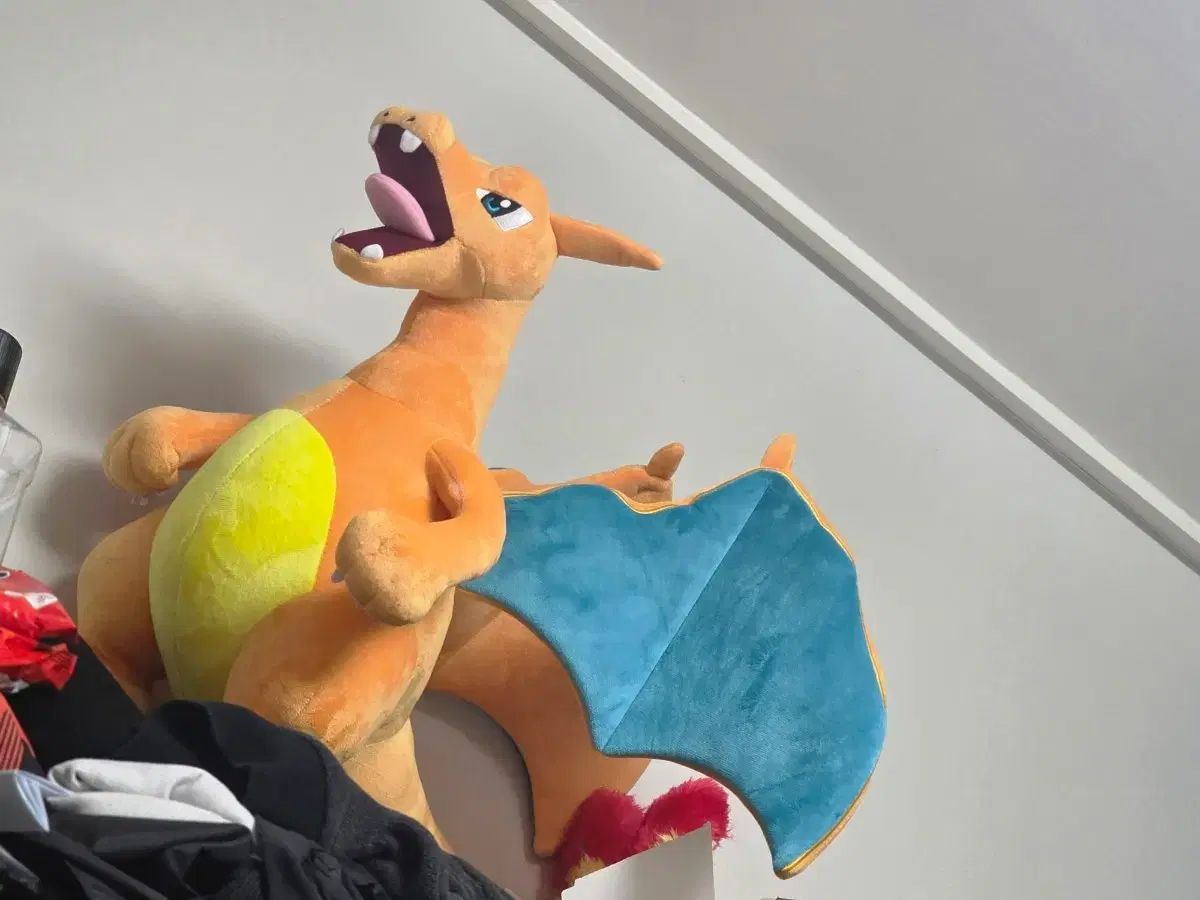 ポケットモンスター リザードン ぬいぐるみ ガチャ 特大 限定 ぬいぐるみ