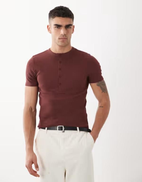 エイソス メンズ トップス Tシャツ ヘンリーネック リブ ASOS DESIGN muscle fit ribbed Tshirt withenley neck Rum Raisin ブラウン