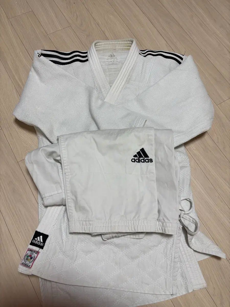 アディダス チャンピオン2 柔道着 出品