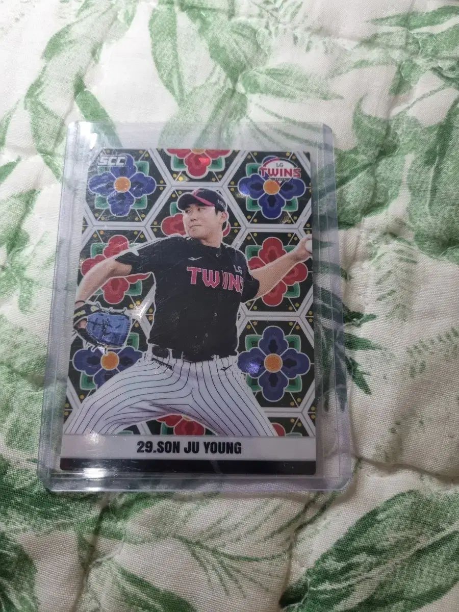 {8限定} KCCF SCC LG TWINS ツインズ ソン・ジュヨン 選手 トレジャーカード