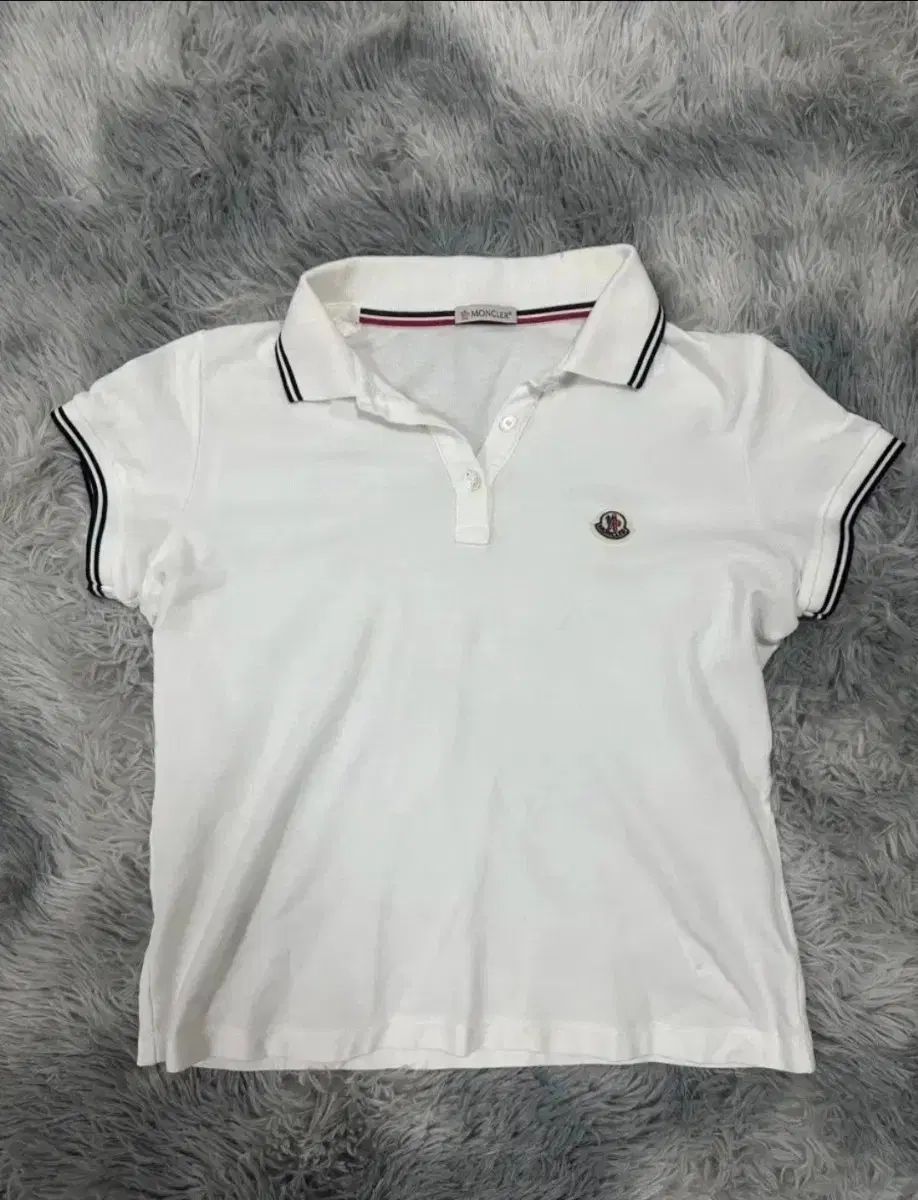 MONCLER カラTシャツ