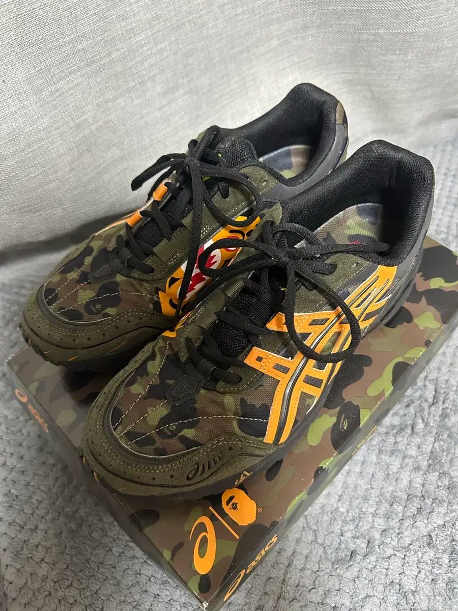 280/1回着 asics × A BATHING APE ゲル1090 タイガー カモ