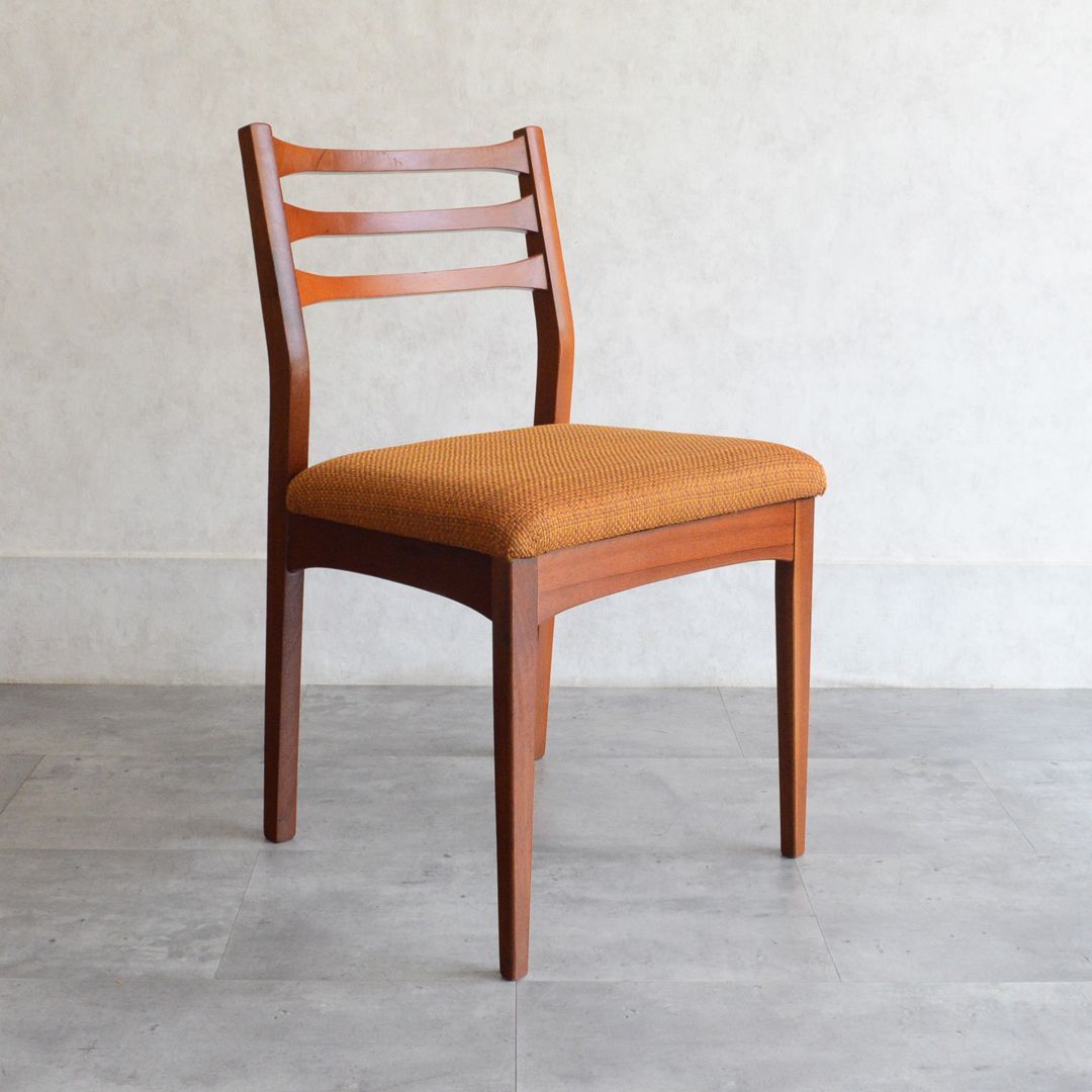 White&Newton イギリスヴィンテージ チーク ダイニングチェア D ミッドセンチュリー 北欧家具 ラダーバック