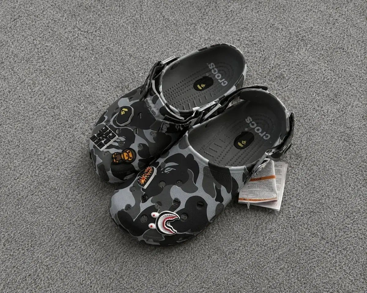 Crocs x A BATHING APE アベイシングエイプ Classic klogg クロッグ カモ (265)