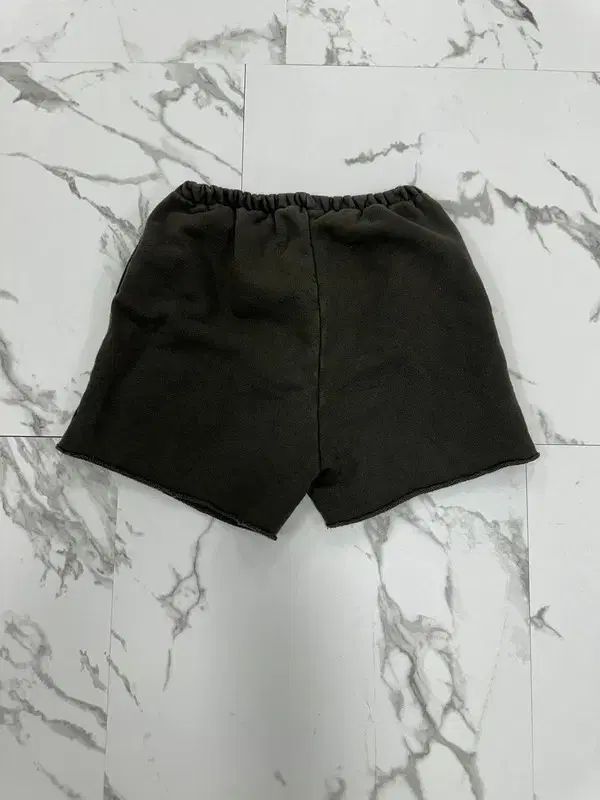 YEEZYシーズン6 スウェット ショート パンツ