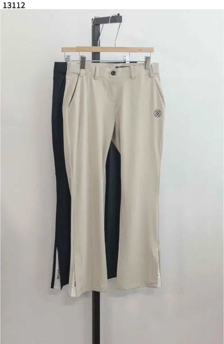 新品未使用 G/FORE ジーフォア レディース パンツ 裏起毛 Sサイズ ゴルフ G FORE(ジーフォア) レディース スリット セミ ブーツカット パンツ