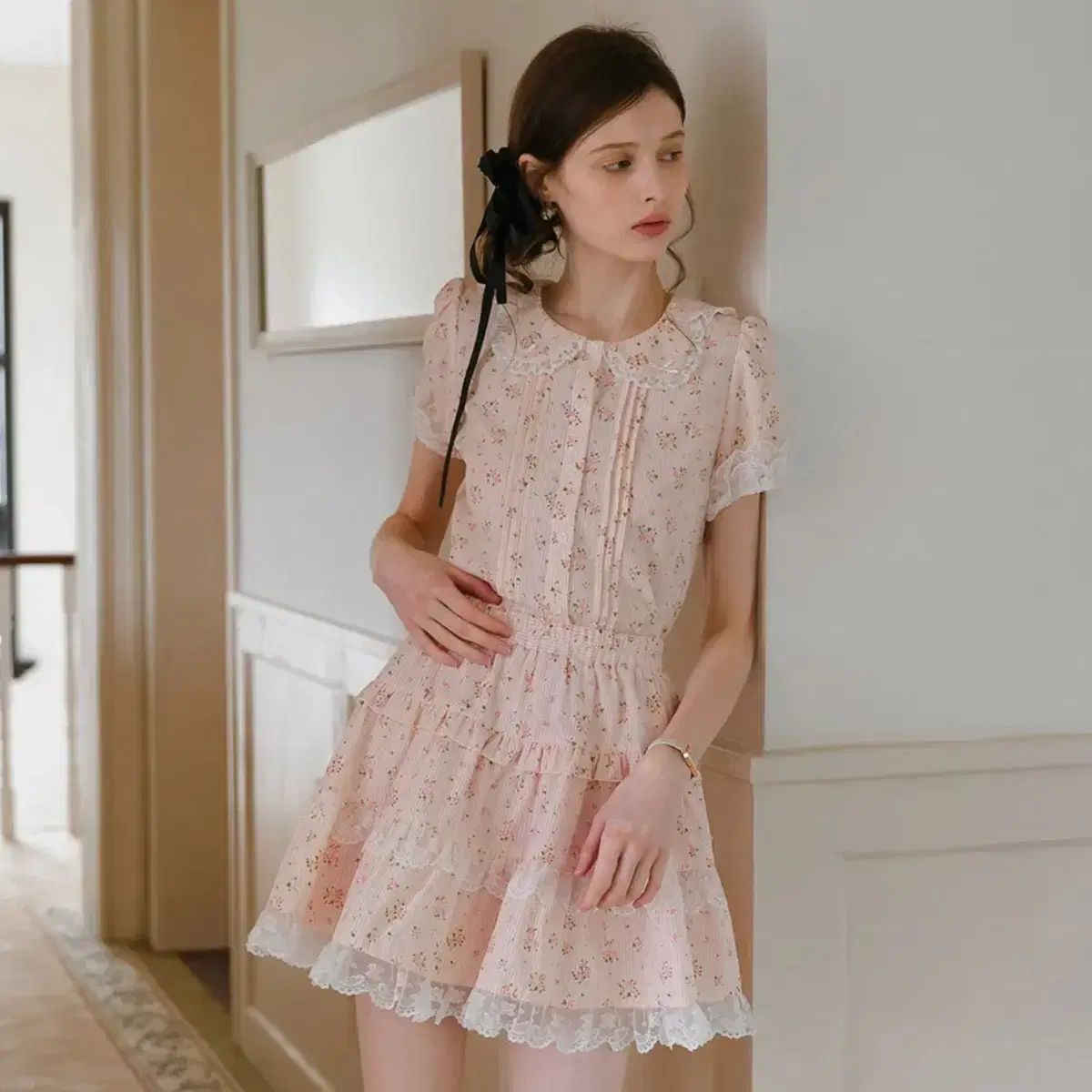 スエード・アデュ Cest_Floral lace banding skirt